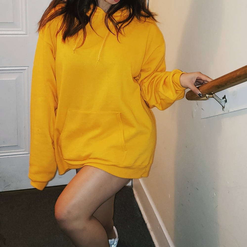 Plain Yellow Hanes Sweatshirt